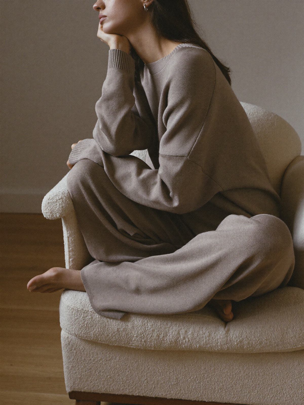 Look 02 — taupe ribbed-knit cashmere lounge set